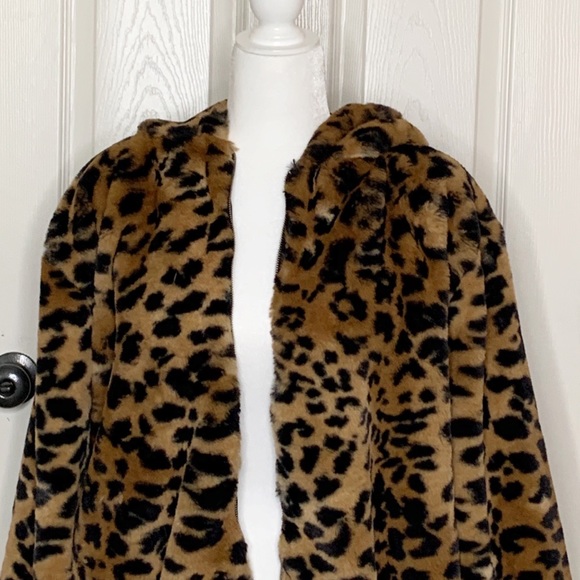 Wild Fable Leopard Faux Fur Teddy Coat Hood Sz L - Picture 3 of 11